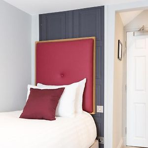 Camera economy con letto king size